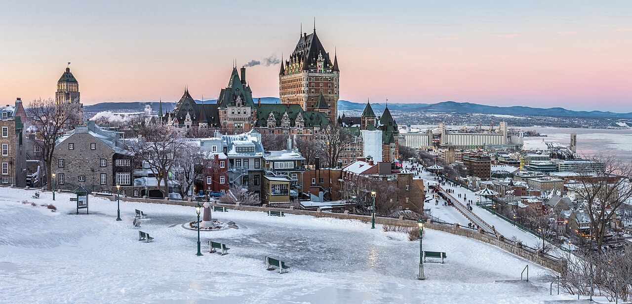 El Château Frontenac después de la lluvia helada, en Quebec