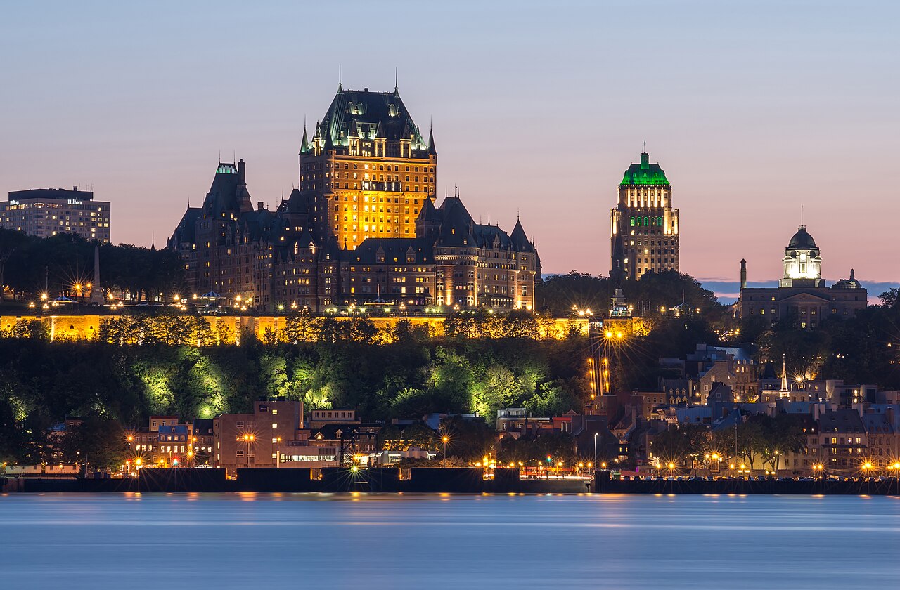 Quebec de noche, vista desde Lévis